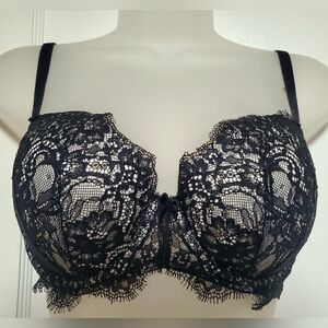 🆕️ NWOT Victoria's Secret Black and Nude Lace Rhinestone Bra, 32DD